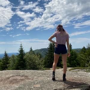 Meet your Posher, Ashley